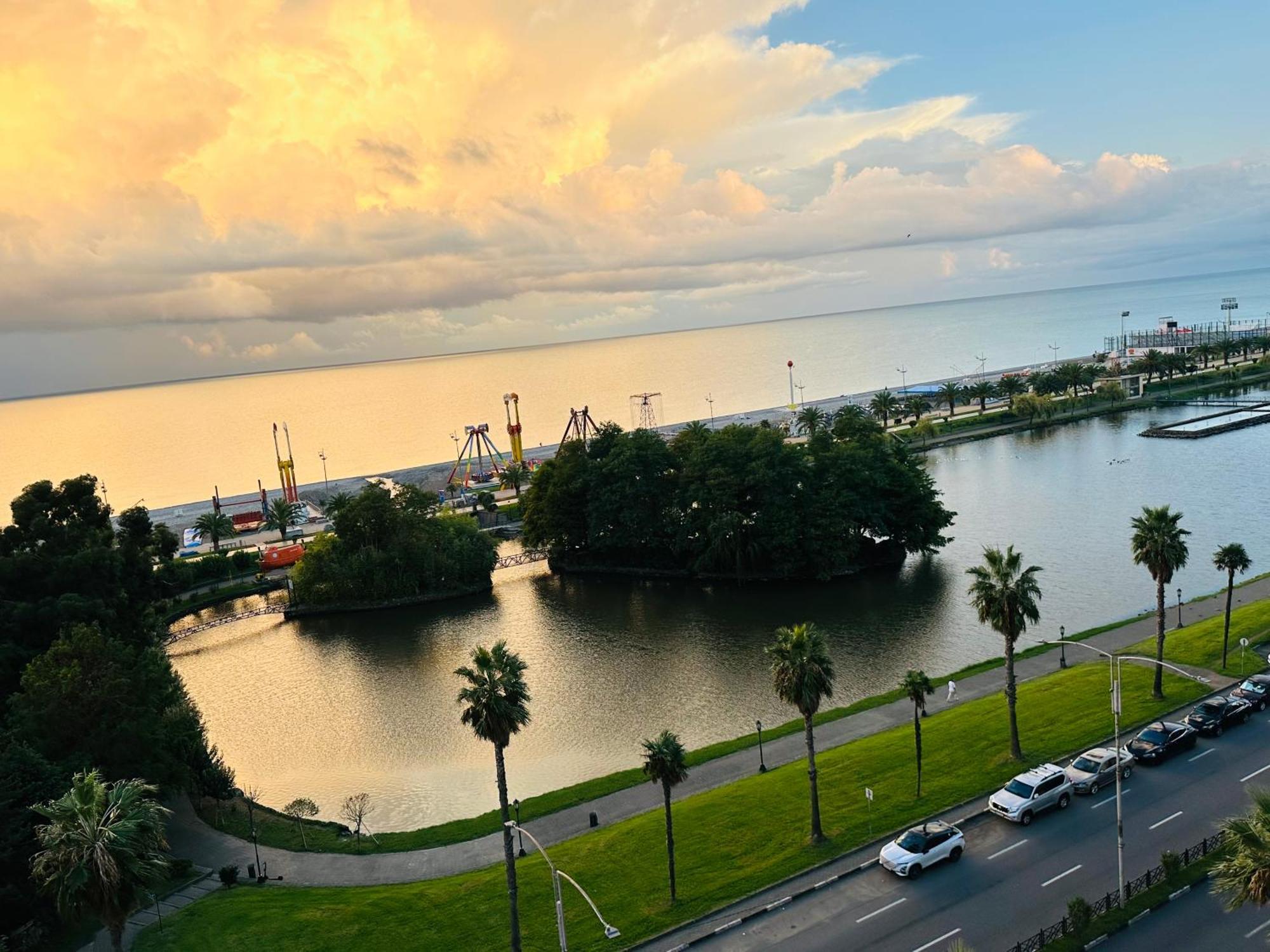 Dream View In Orbi City In Batumi Eksteriør billede